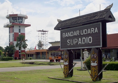 pontianak_airport_panneau_tour